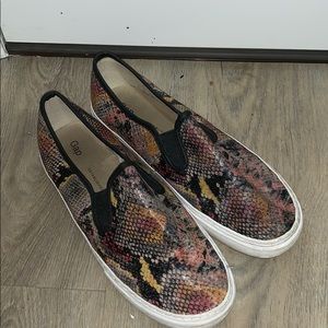 Stylish snake slip on shoes from the Gap!